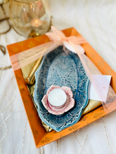 Load image into Gallery viewer, Handmade Ceramic Platter with Fancy Rim (Small)
