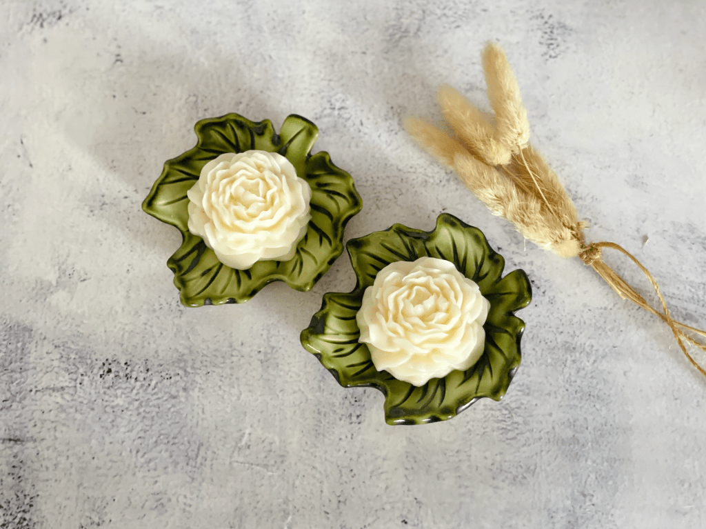 Handmade Ceramic Leaf Dish Candle Set- Warm Green