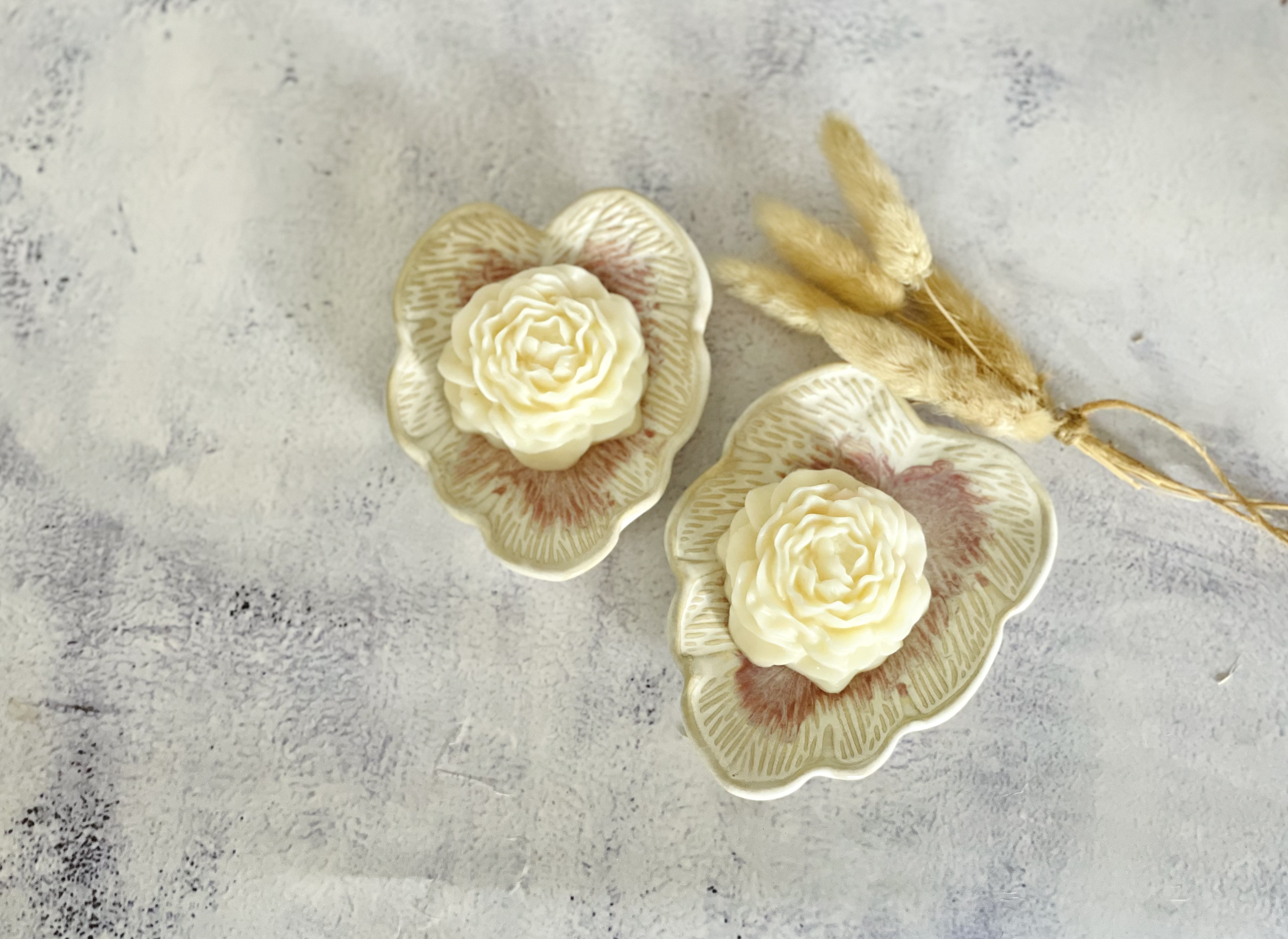Handmade Ceramic Leaf Dish Candle Set- White & Pink